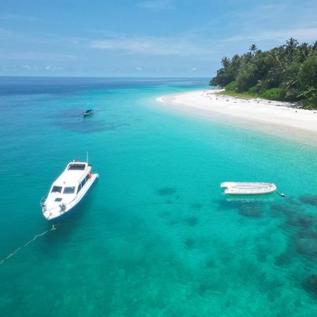 Pinang Island - Private Island Sea View Bungalows Singkil  외부 사진