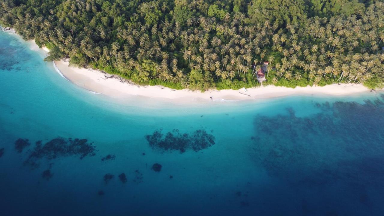 Pinang Island - Private Island Sea View Bungalows Singkil  외부 사진