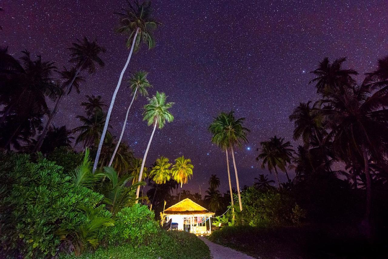 Pinang Island - Private Island Sea View Bungalows Singkil  외부 사진