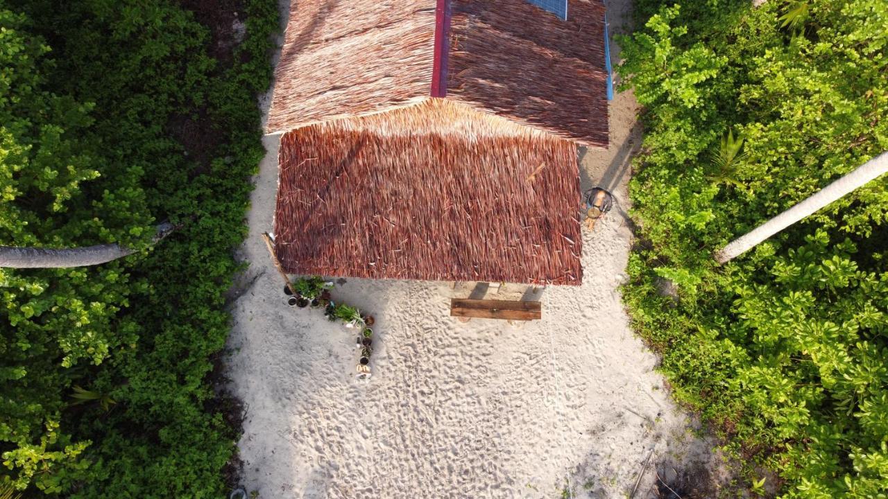 Pinang Island - Private Island Sea View Bungalows Singkil  외부 사진