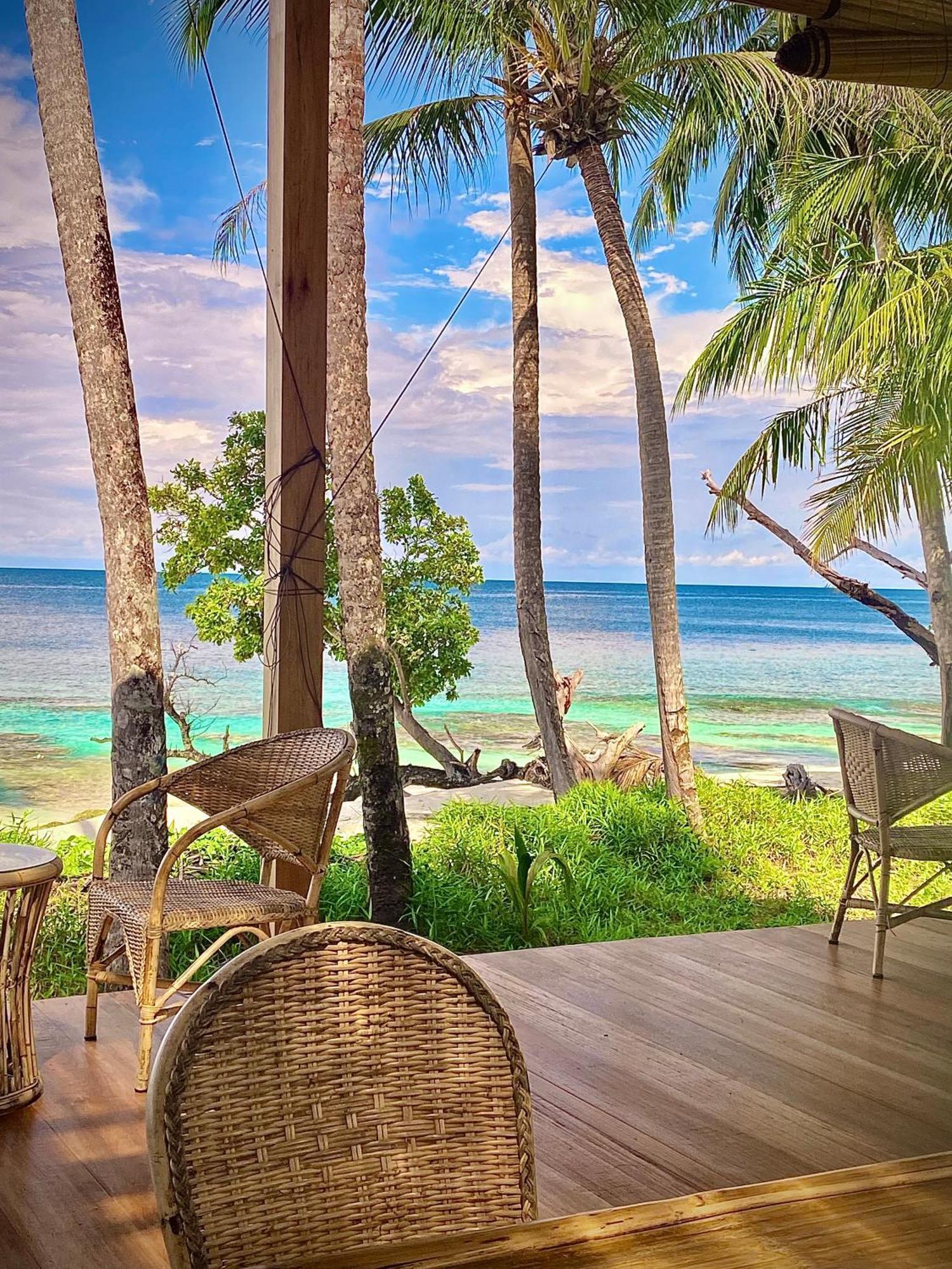 Pinang Island - Private Island Sea View Bungalows Singkil  외부 사진