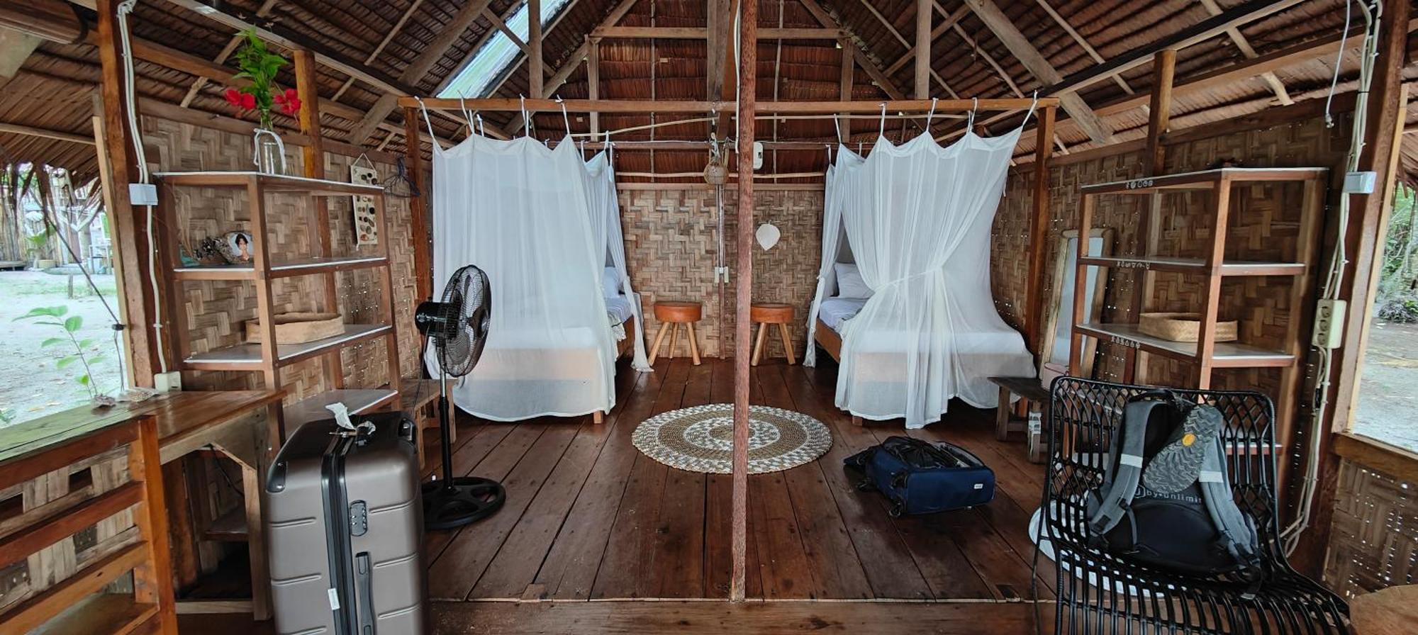Pinang Island - Private Island Sea View Bungalows Singkil  외부 사진