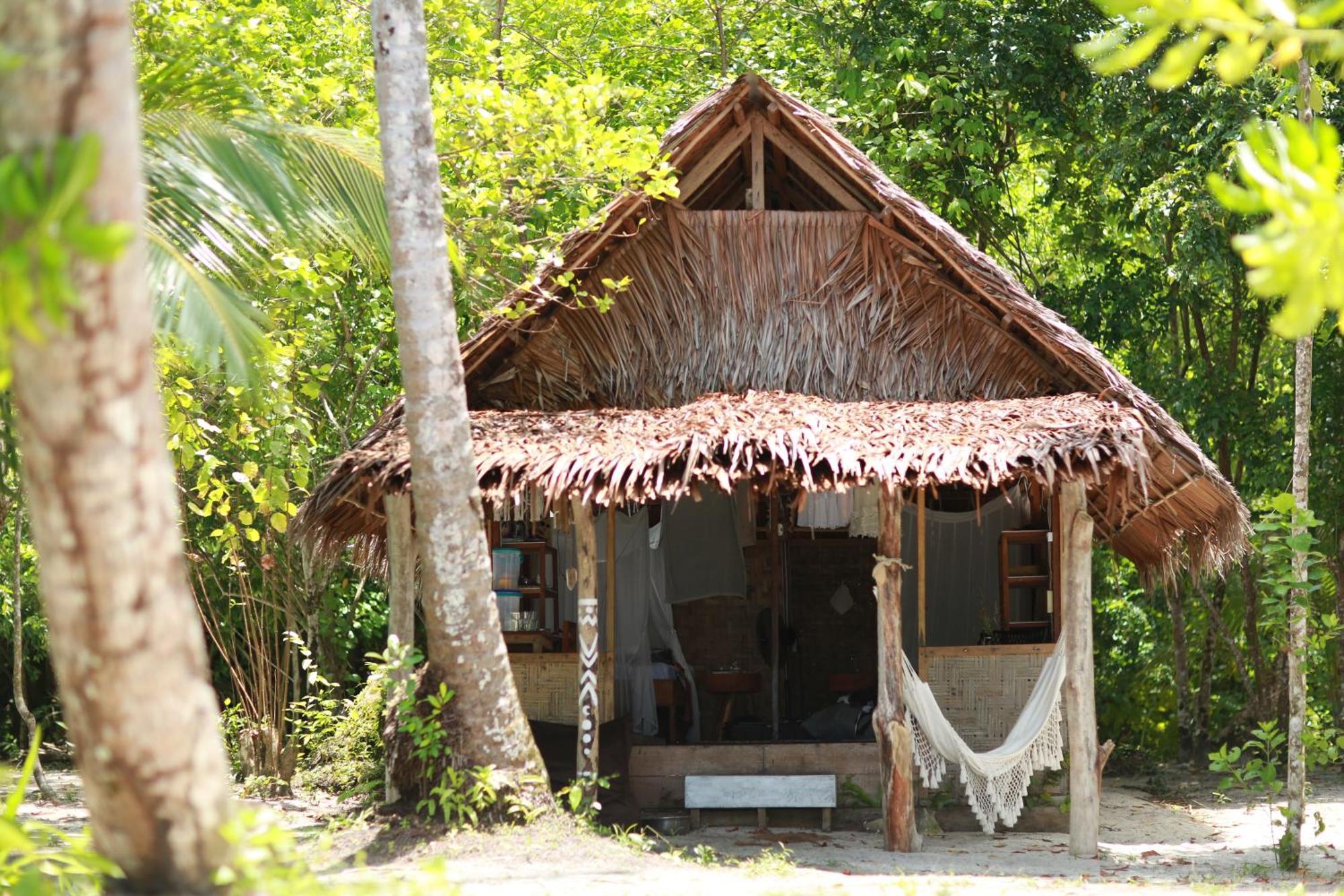 Pinang Island - Private Island Sea View Bungalows Singkil  외부 사진