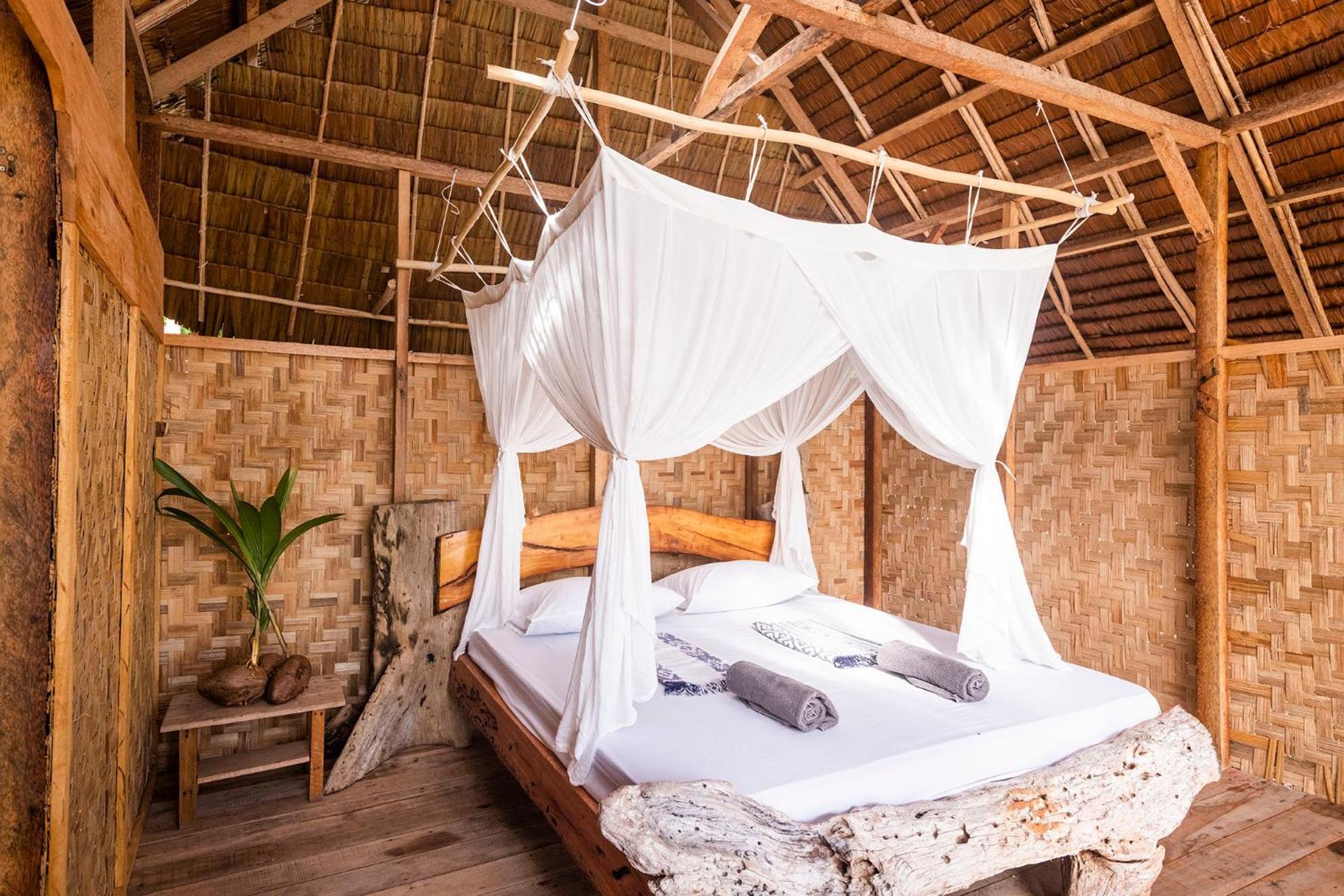 Pinang Island - Private Island Sea View Bungalows Singkil  외부 사진